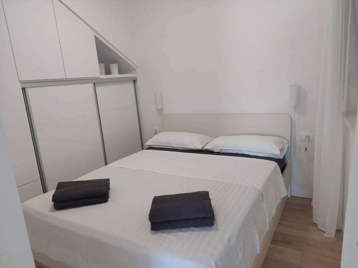 Ferienhaus Maestral - Kastel Kambelovac Kaštela Εξωτερικό φωτογραφία