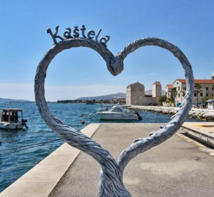 Ferienhaus Maestral - Kastel Kambelovac Kaštela Εξωτερικό φωτογραφία