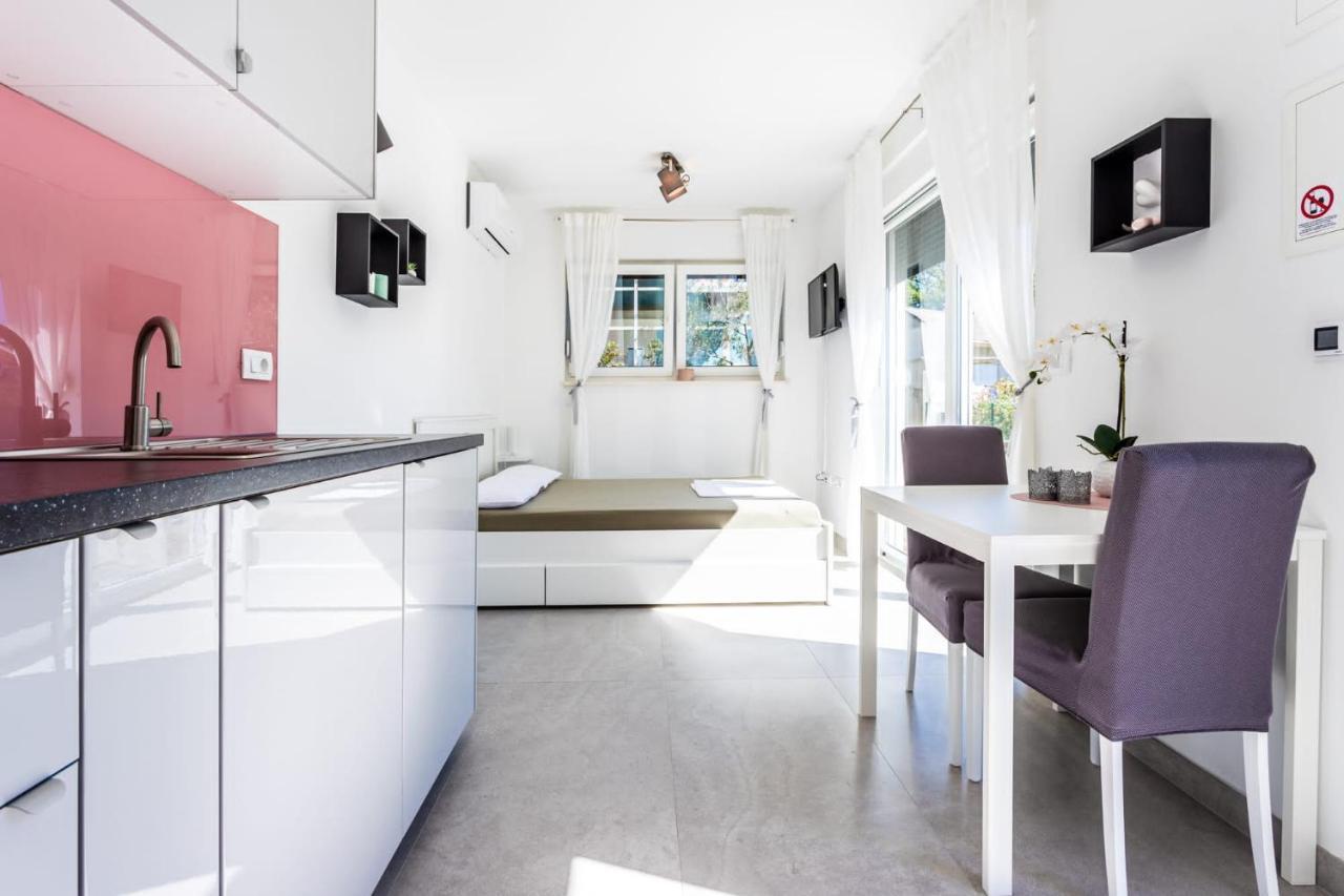Ferienhaus Maestral - Kastel Kambelovac Kaštela Εξωτερικό φωτογραφία