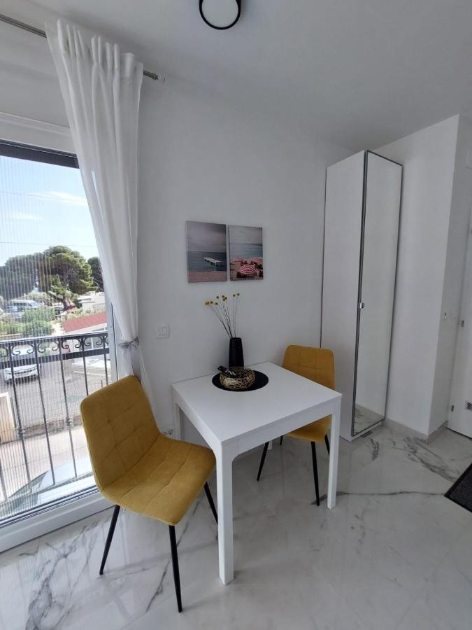 Ferienhaus Maestral - Kastel Kambelovac Kaštela Εξωτερικό φωτογραφία